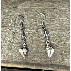 Dainty Conch shell beaded gold‎ tone dangle earrings nautical